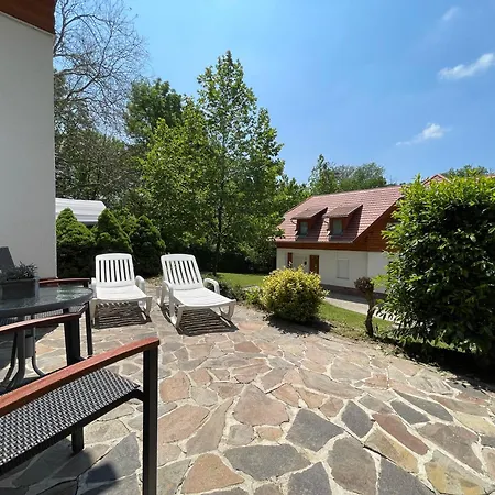 Kastelo Teraso Park Apartment With 25M Private Groundfloor Terrace Apartment